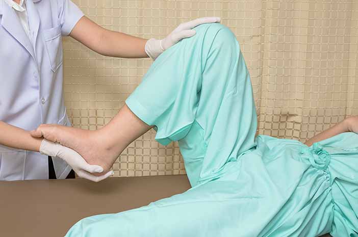 Latihan Berjalan Stroke